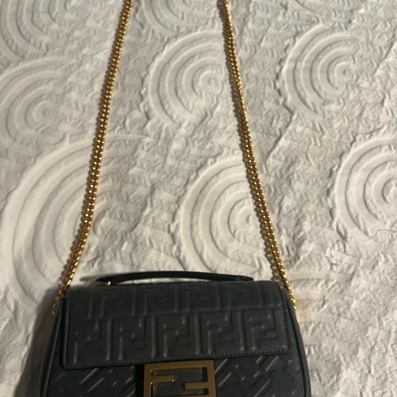 BRAND NEW! Fendi Baguette Chain Midi- Gray - Picture 6 of 7